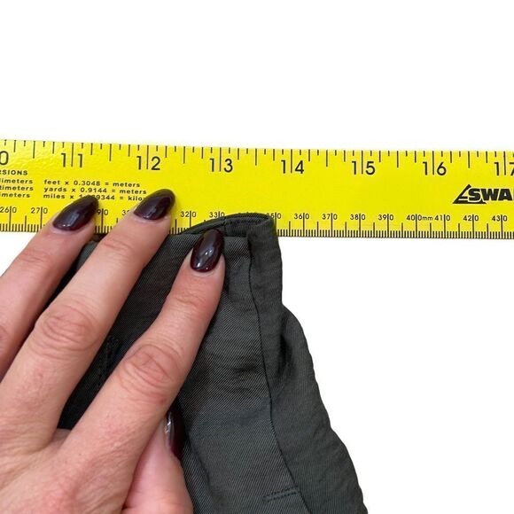 Simply Vera Green Lightweight Pleat Front Cargo Pants Size Small - Picture 6 of 11